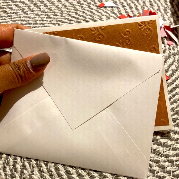 Set of Brown & White embossed cards w/envelopes - Picture 5 of 6